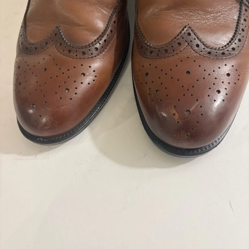 JH Bass & Co Brown Leather Wingtip Oxford Slip Resistant Preppy Shoes Size 7.5